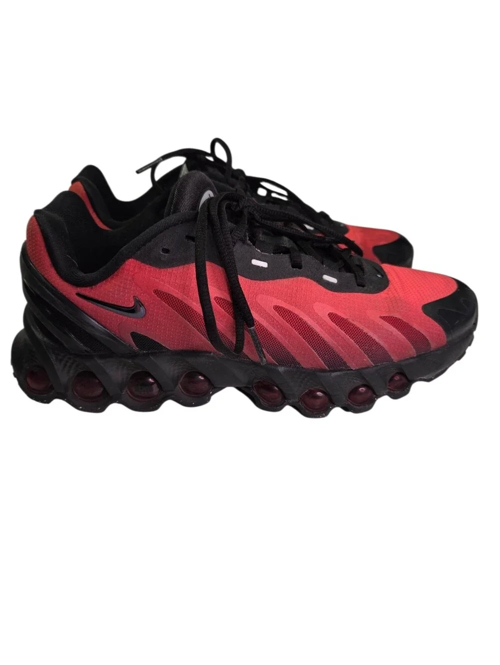 Nike bold red